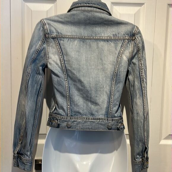 Talula Light Wash Jean Jacket Size X-Small - Picture 6 of 12